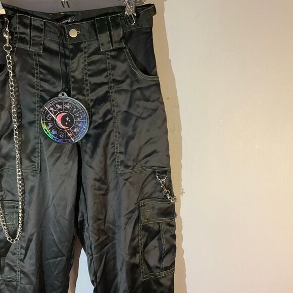 Dolls Kill Punk Trap Chain Cargo Oversized Tie Ankle Pants, XS punk goth baddie - Picture 3 of 16
